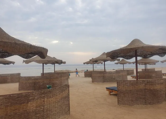 Apartment امواج عيون *